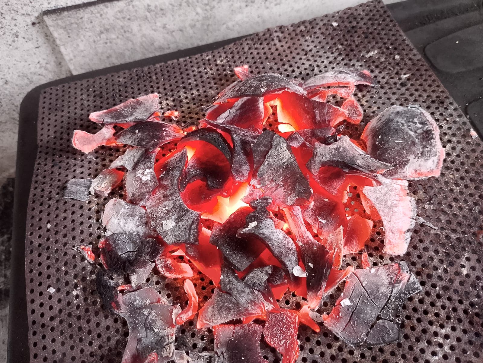 HAMMOUDA charcoal product photo 9